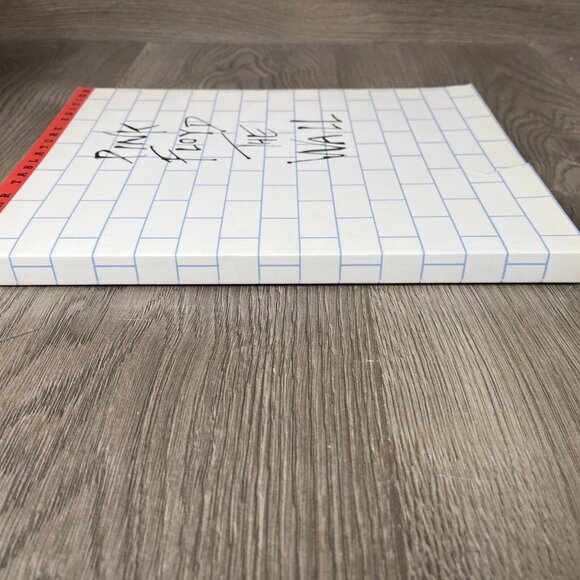 Pink Floyd: The Wall Guitar Tab Edition Paperback Hal Leonard - Picture 3 of 7